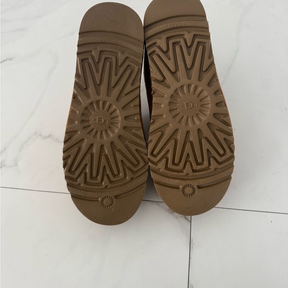 UGG Tasman Women’s Shoes Size 7 - Picture 5 of 5
